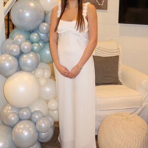 Elegant White Midi Dress